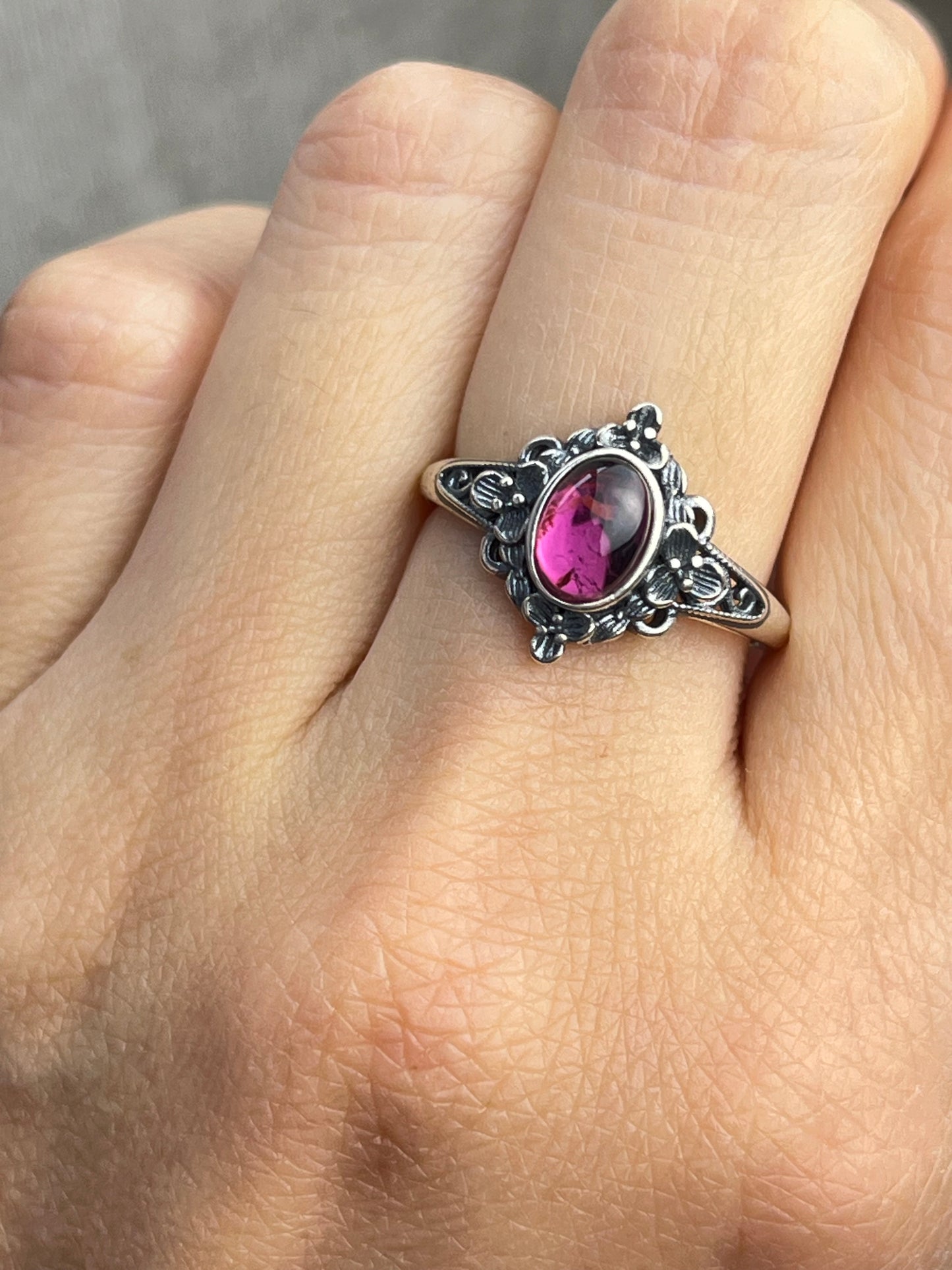 Ring med Rosa Turmalin i 925 sterling sølv