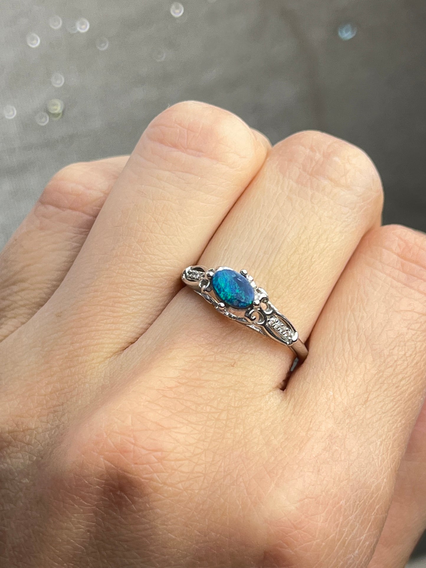 Ring med Opal i 925 sterling sølv (fra Australia)