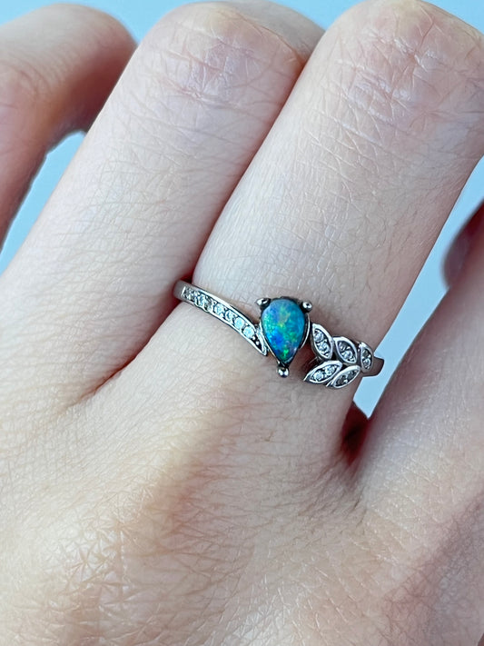 Ring med Opal i 925 sterling sølv (fra Australia)