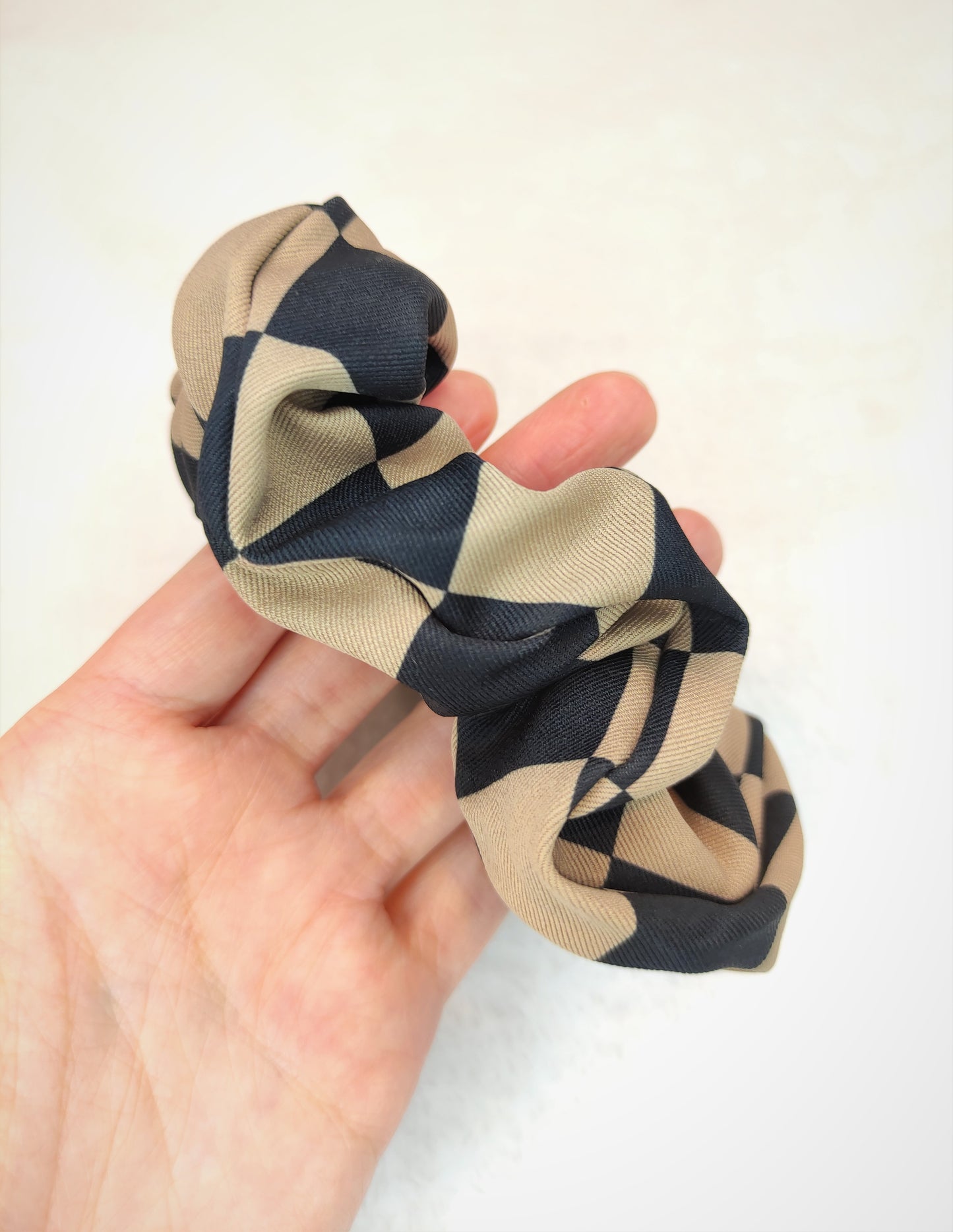 Lattice  scrunchie- Khkai