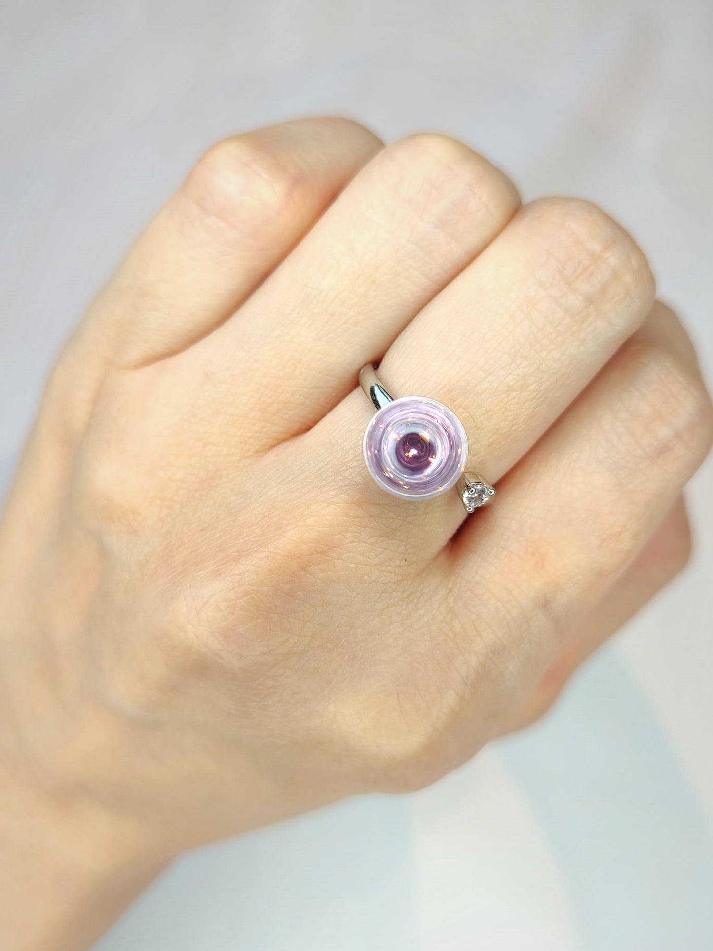 Rotate purple blinking flower ring